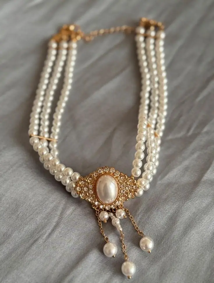 Edelsteine und Schmuck