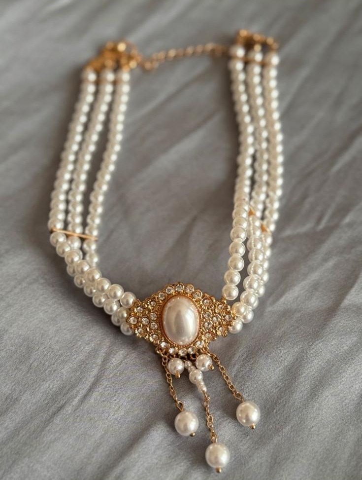 Edelsteine und Schmuck