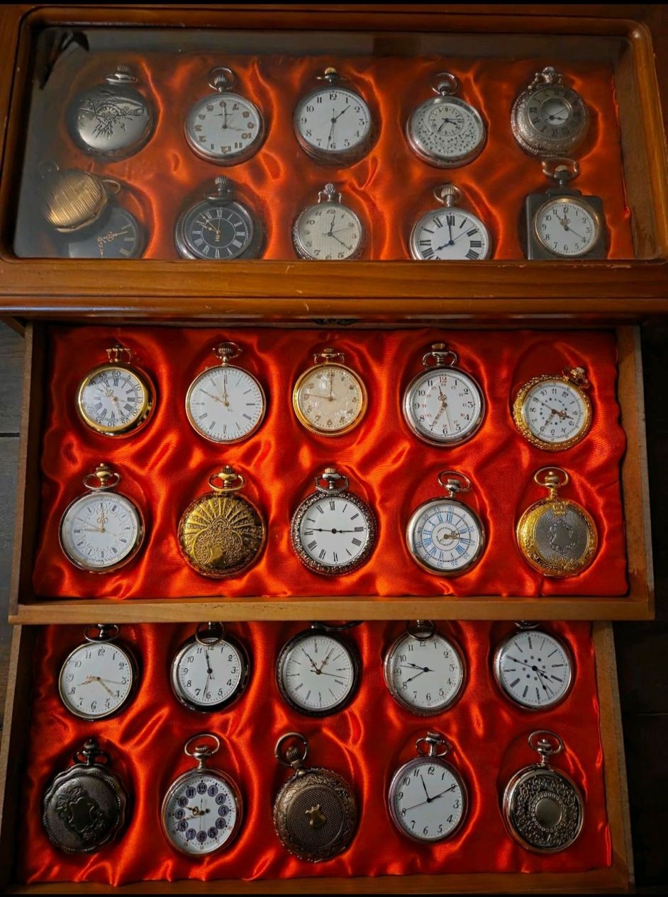 Sammlung antiker Taschenuhren